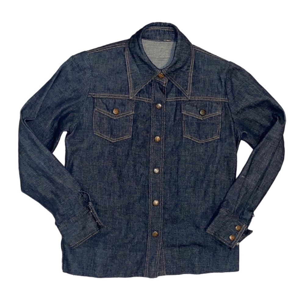 70’s true vintage medium dark wash denim shirt jacket w/ snap closure & tie belt